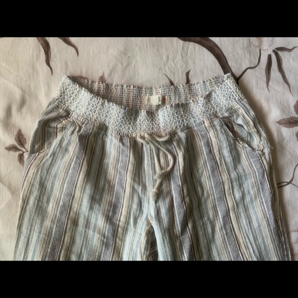 April Kiss Linen Pants - Picture 4 of 7